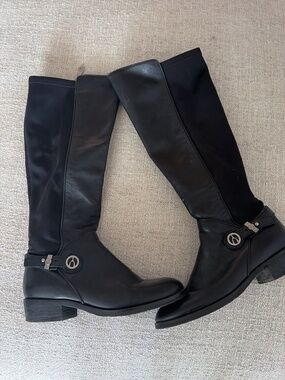 Wishbone riding boots